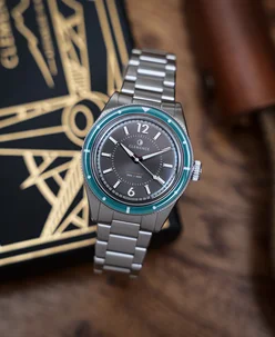 Clemence Photic MKII - Anachronist