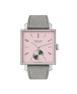Nomos Glashütte Tetra – Die Wildentschlossene Reference 426