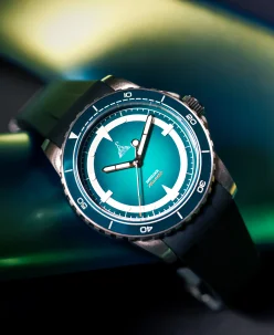 Delhi Watch Company DWC Havelock (8215) Gradient Aqua Bracelet