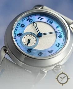 Feynman One Galaxy Nacre