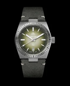 Ollech & Wajs Watches 8001 'TUNDRA' (COSC-certified)
