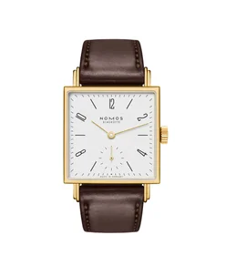 Nomos Glashütte Tetra gold 27 doré Reference 419