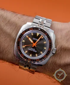 Cincinnati Watch Company Desk Diver Professional Dive Watch Black & Orange