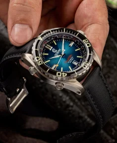 Ocean Crawler Navigator Blue dial