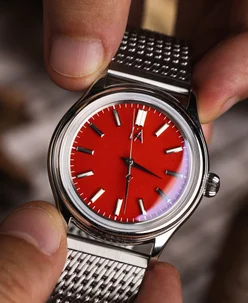 L'Artisan d'Horologie L'Artisan Phoenix Red Agate Stone Dial