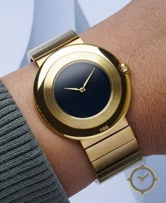 M33 - Zero G (gold) by Makina Watches