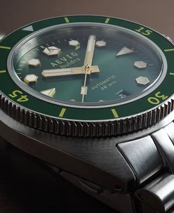 Aevig HULDRA automatic divewatch
