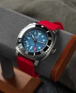 Raven Custom GMT