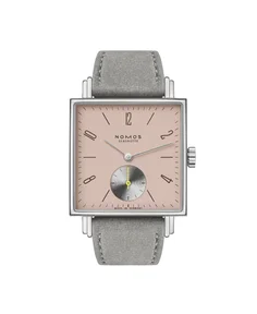 Nomos Glashütte Tetra – Die Kapriziöse Reference 424