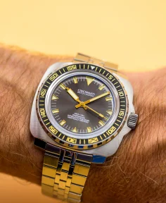 Cincinnati Watch Company Desk Diver - Professional Black & Gold