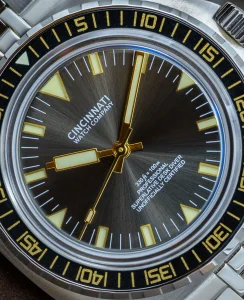 Cincinnati Watch Company Desk Diver - Professional Black & Gold