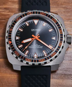 Cincinnati Watch Company Desk Diver