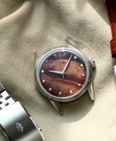 Monbrey U1 Natural Burlwood