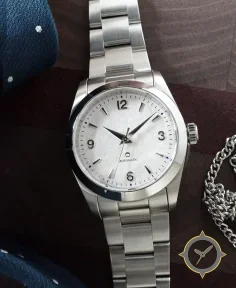 A6 Reverie White Snowflake