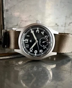 Enoksen FLY E03/H Meca-Quartz Dirty Dozen Field Watch